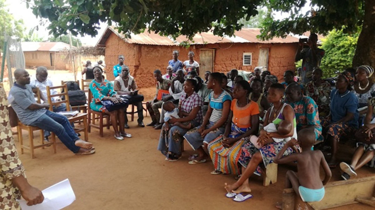 Séance de sensibilisation sur le site de Dékandji à Houéganmè