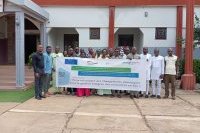 Photo de famille des participants à Lokossa